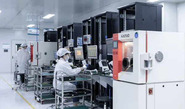 research-and-development-4-000445
